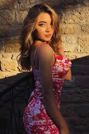 Delhi Russian Escorts